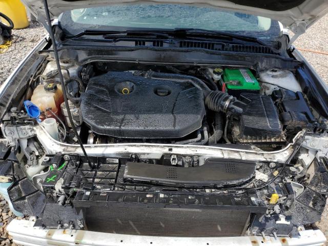 3FA6P0H94FR161054 Ford FUSION SE