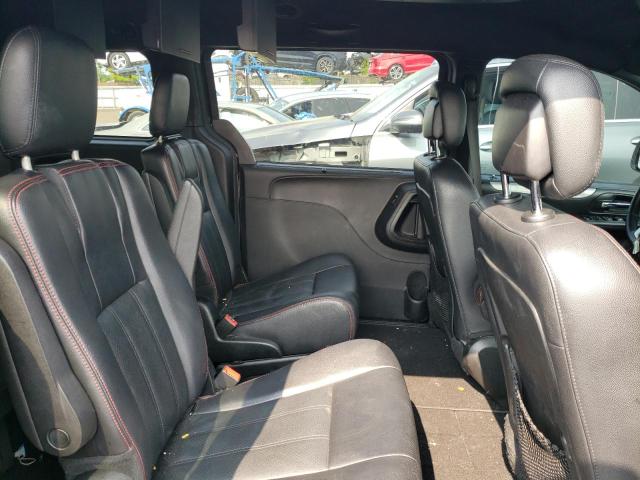 2C4RDGEG4JR335991 Dodge Grand Caravan Gt