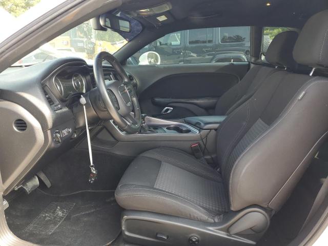 2C3CDZAG3GH101898 Dodge Challenger Sxt