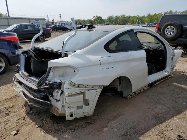 WBS3R9C59FK332006 BMW M4