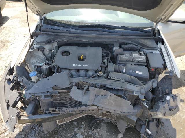 5NPD84LF1HH141806 Hyundai ELANTRA SE