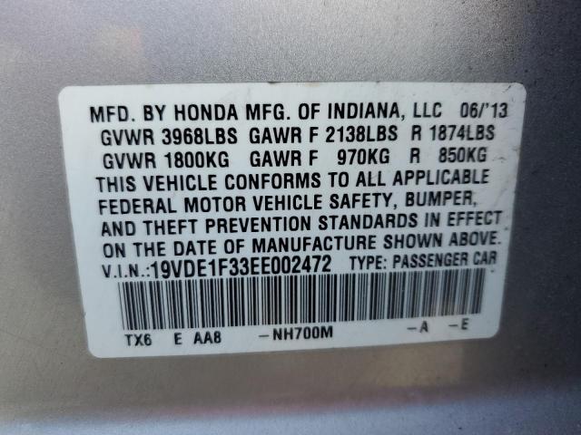 19VDE1F33EE002472 Acura ILX 20