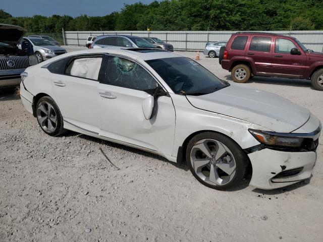 1HGCV2F90KA003950 Honda Accord Touring