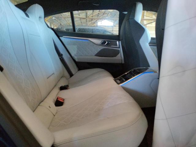WBSGV0C02MCF36749 BMW M8