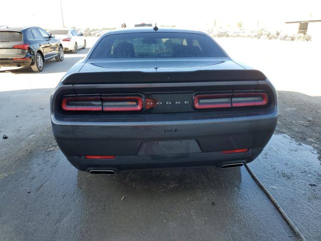 2C3CDZAG1JH334055 Dodge Challenger Sxt