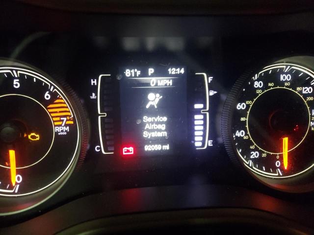 1C4PJLCB8JD527952 Jeep Cherokee Latitude