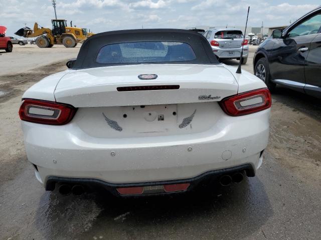 JC1NFAEK8J0137027 Fiat 124 Spider Classica