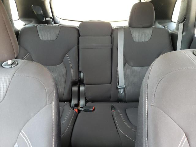 1C4PJLCB4FW637425 Jeep Cherokee Latitude
