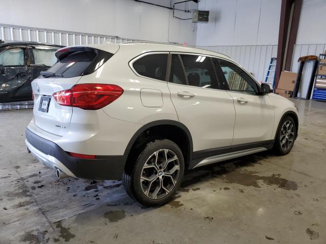WBXJG9C0XN5V31882 BMW X1 Xdrive28i
