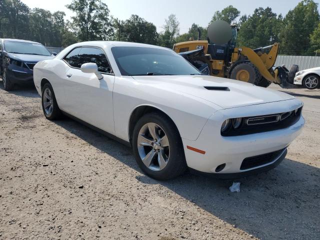 2C3CDZAG3GH101898 Dodge Challenger Sxt