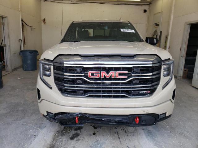 1GTUUEET8NZ605070 GMC Sierra K1500 At4