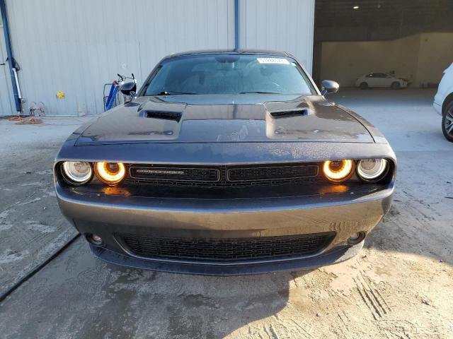 2C3CDZAG1JH334055 Dodge Challenger Sxt