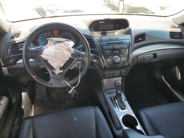 19VDE1F33EE002472 Acura ILX 20