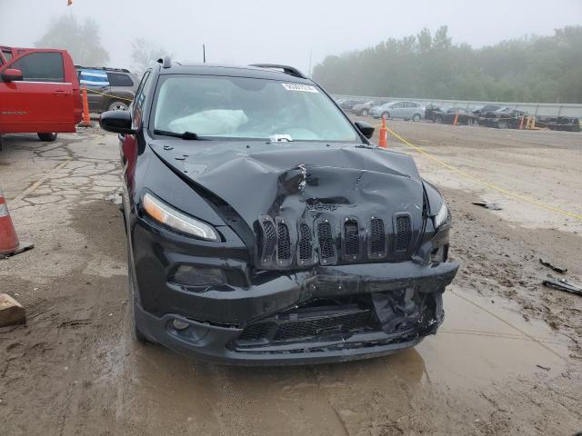 1C4PJMCS3GW232129 Jeep Cherokee Latitude