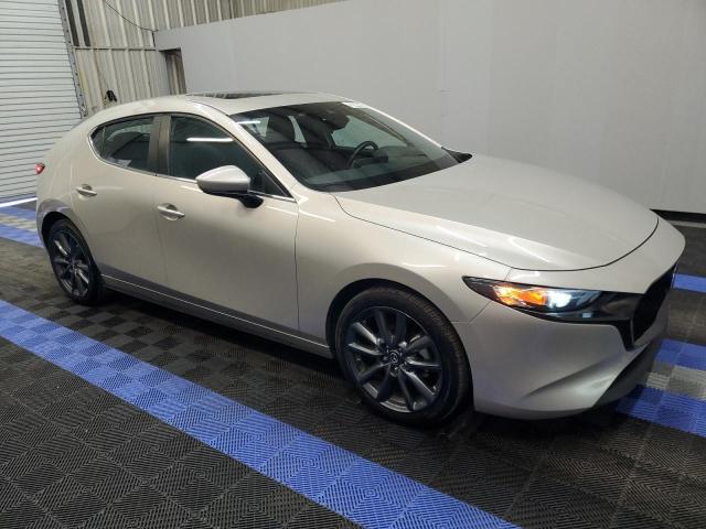JM1BPALMXP1610047 Mazda 3 Preferred