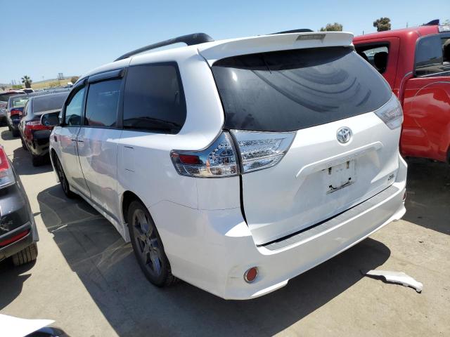 5TDXZ3DC3HS788064 Toyota SIENNA SE