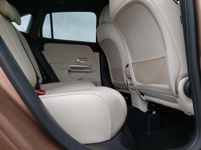 W1N4N4GB6NJ396074 Mercedes-Benz GLA 250