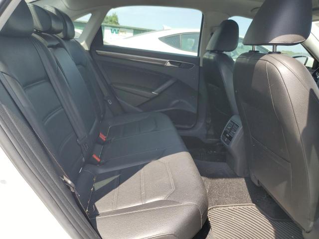 1VWBT7A34HC014900 Volkswagen PASSAT SE