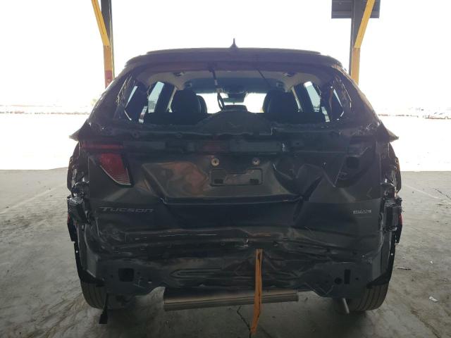 5NMJACAE8PH256605 Hyundai TUCSON SE