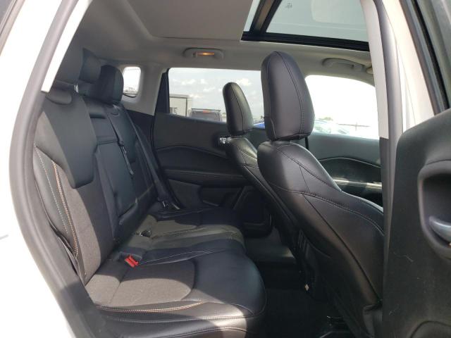 3C4NJCBB2JT420415 Jeep Compass Latitude
