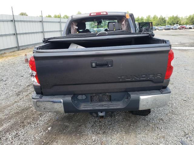 5TFDY5F18JX735857 Toyota Tundra Crewmax Sr5