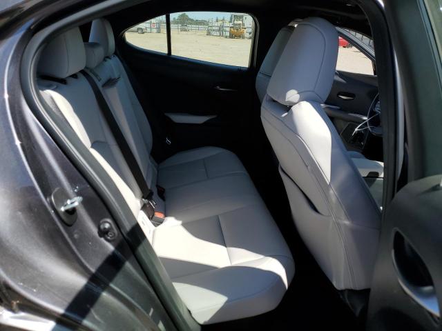 JTHX6JBH4P2135095 Lexus Ux 250h Base