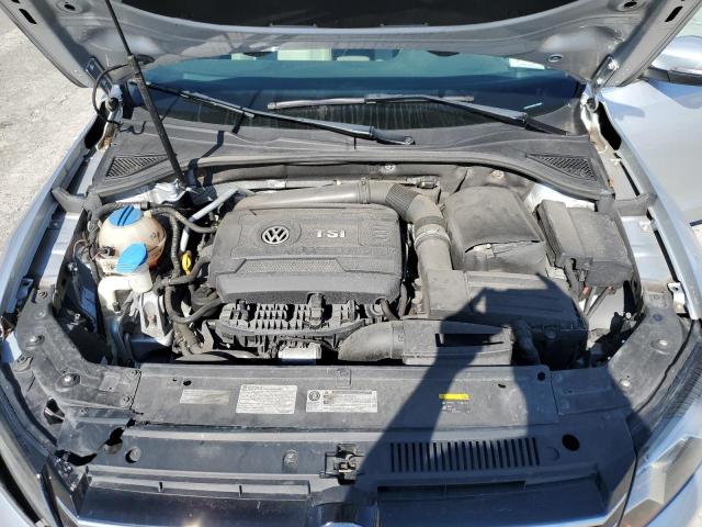1VWAT7A38FC120825 Volkswagen PASSAT S