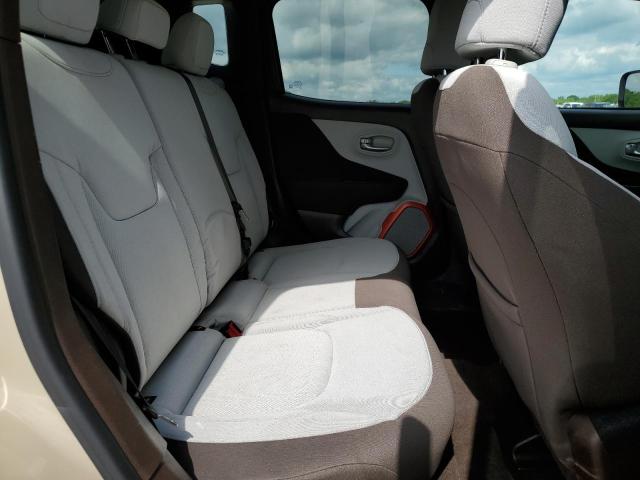 ZACCJBBT0FPB55319 Jeep Renegade Latitude
