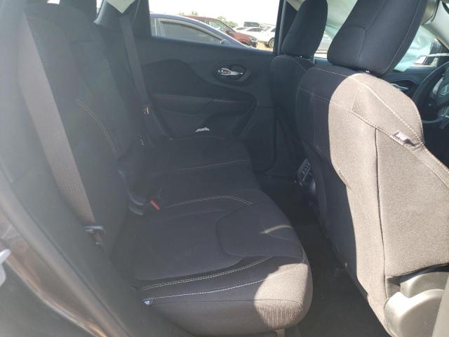 1C4PJMCS5HW513477 Jeep Cherokee Latitude