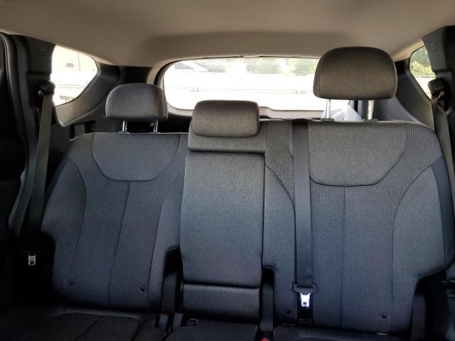 5NMS14AJ2PH615373 Hyundai Santa Fe Se
