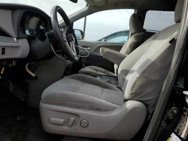 5TDKZ3DC5JS902677 Toyota SIENNA LE