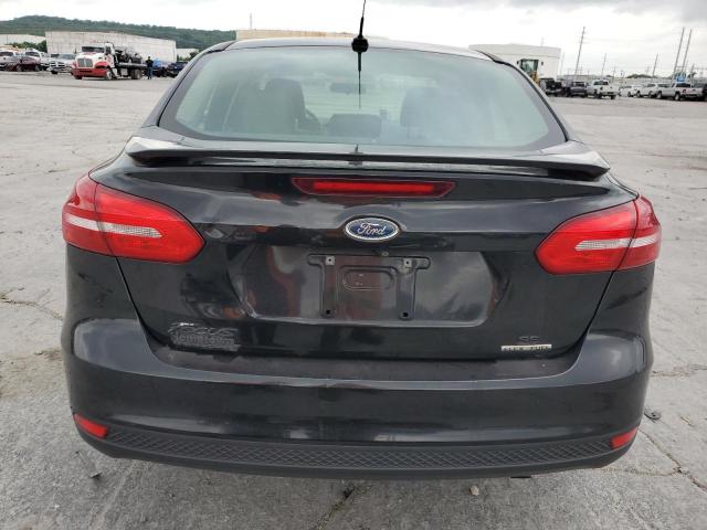 1FADP3F24FL235229 Ford FOCUS SE
