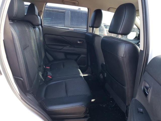 JA4AD3A32FZ001796 Mitsubishi Outlander Se