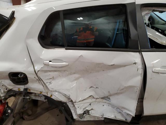 KL7CJKSB3JB585731 Chevrolet TRAX LS