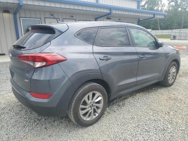 KM8J2CA48JU761012 Hyundai TUCSON SE