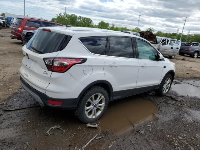 1FMCU9GD9HUD85573 Ford ESCAPE SE