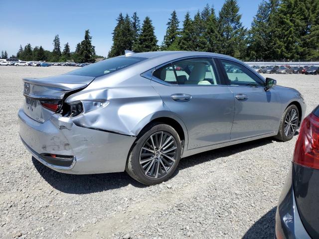 58ADA1C18NU023815 Lexus Es 300h Base