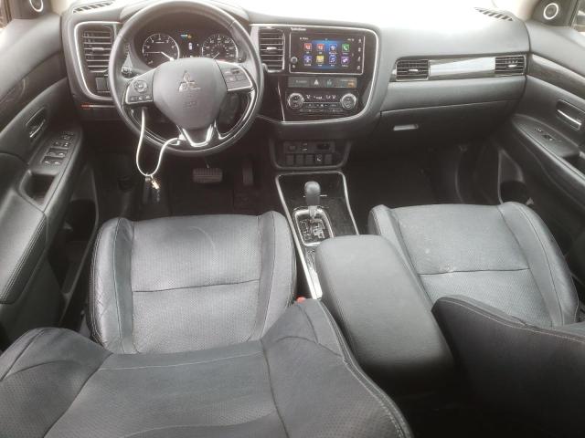 JA4AZ3A3XHZ050474 Mitsubishi Outlander Se