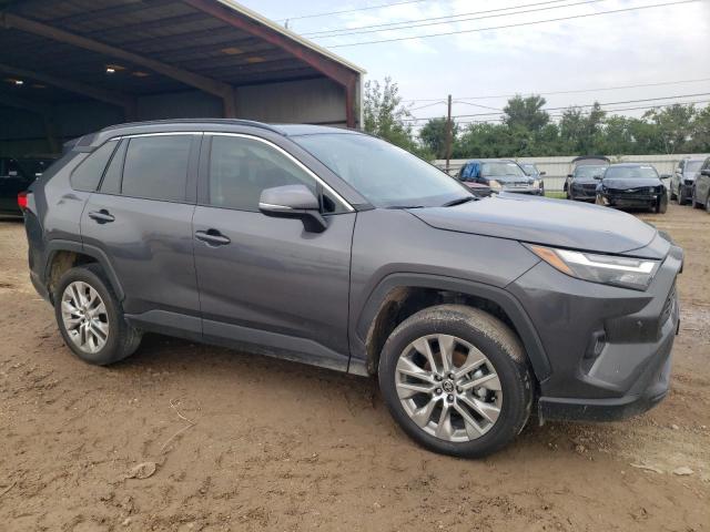 2T3C1RFV9RW316944 Toyota RAV4 XLE P