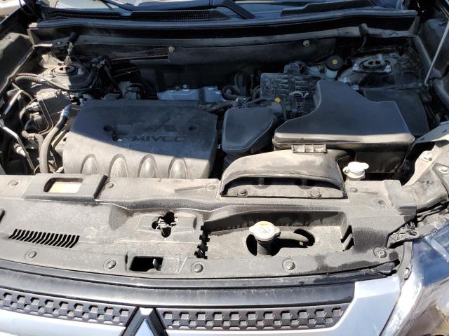 JA4AD3A36KZ045066 Mitsubishi Outlander Se