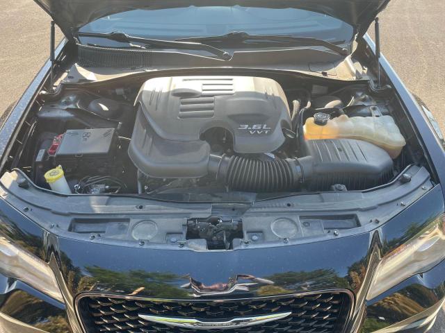 2C3CCABG5JH313938 Chrysler 300 S