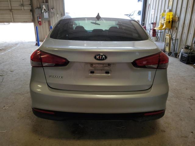 3KPFK4A70JE174764 KIA FORTE LX