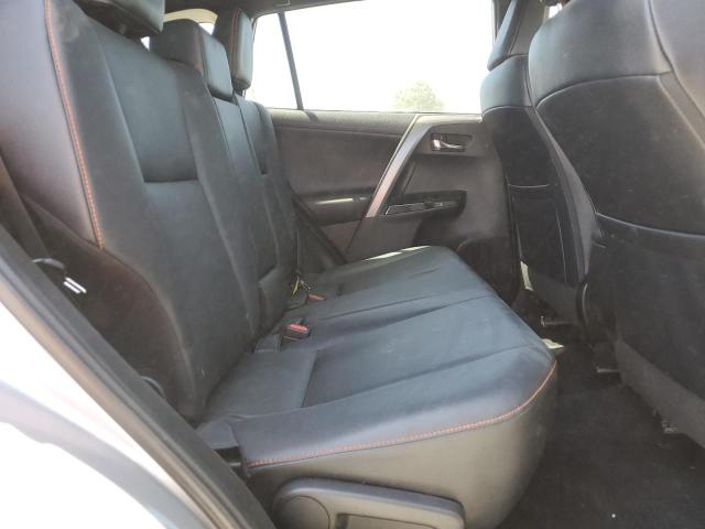 2T3JFREV5GW439180 Toyota RAV4 SE