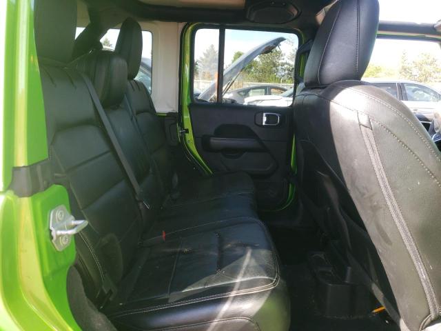 1C4HJXEN8JW260190 Jeep Wrangler Unlimited Sahara