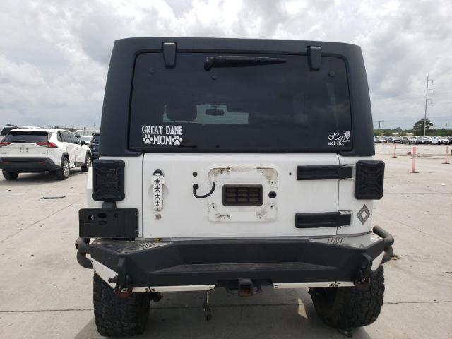 1C4HJWEG2JL929034 Jeep Wrangler Unlimited Sahara
