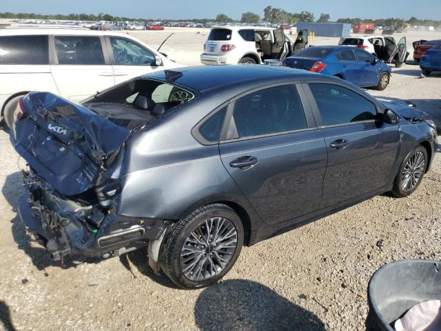 3KPF54AD2NE421690 KIA Forte Gt Line