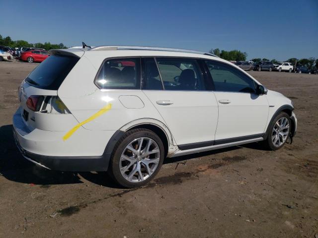 3VWH17AUXJM756232 Volkswagen Golf Alltrack S