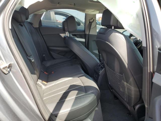 WAULMAF48HN069421 Audi A4 Ultra Premium Plus