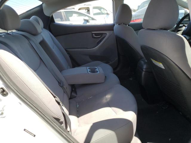 5NPDH4AE5GH708558 Hyundai ELANTRA SE