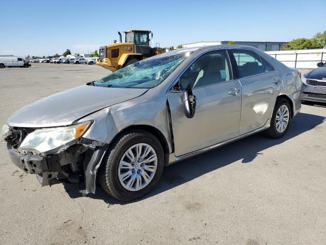 55416344 :رقم المزاد ، 4T4BF1FK1ER435553 vin ، 2014 Toyota Camry L مزاد بيع